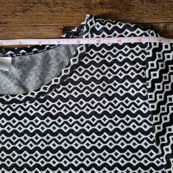 LuLaRoe Fitted Midi Dress Women’s Size L | Geometric Print Black Gray | Stretchy - Picture 8 of 12